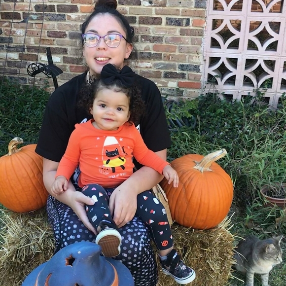 Meet your Posher, Marissa - Picture 2 of 2